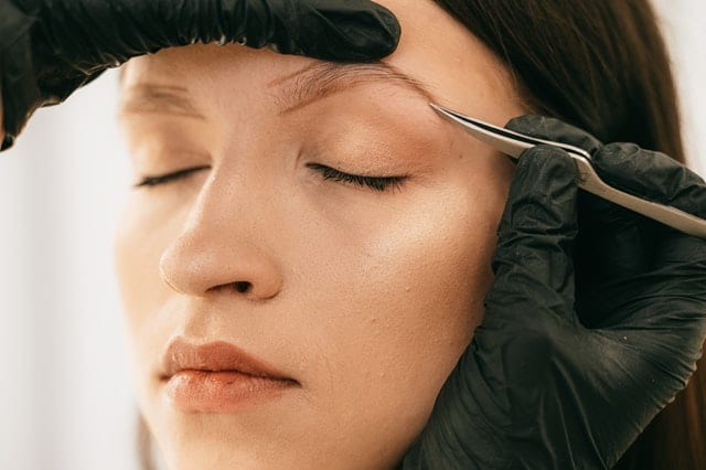 Eyebrow Shapes Service To Rejuvenate Your Youth Looks