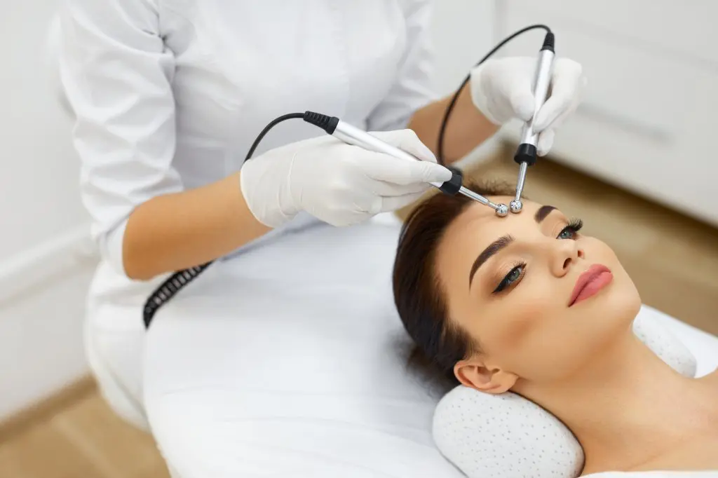 Microcurrent facial treatment