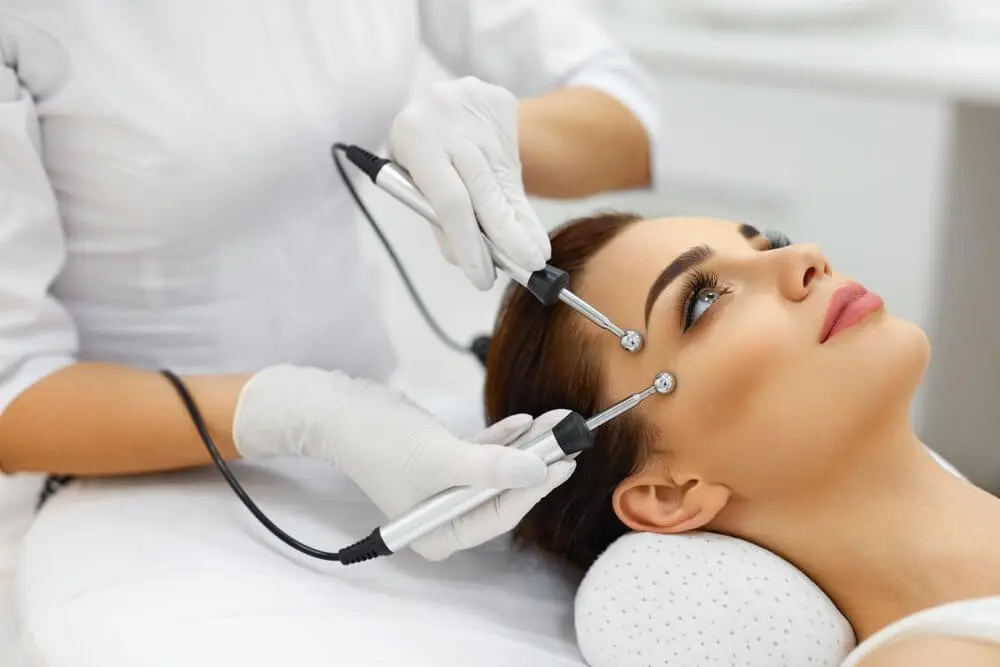 Microcurrent Facial The Health Benefits, Side Effects And Should I Get One