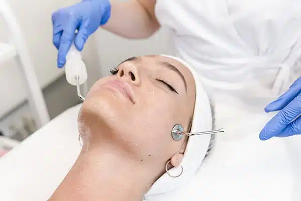 Skin Apeel Non Surgical Micro lift Facial